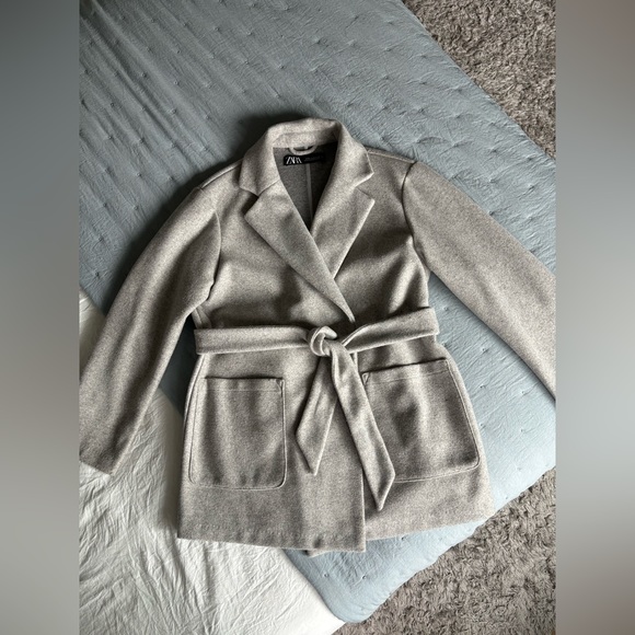ZARA Coat - Picture 2 of 4